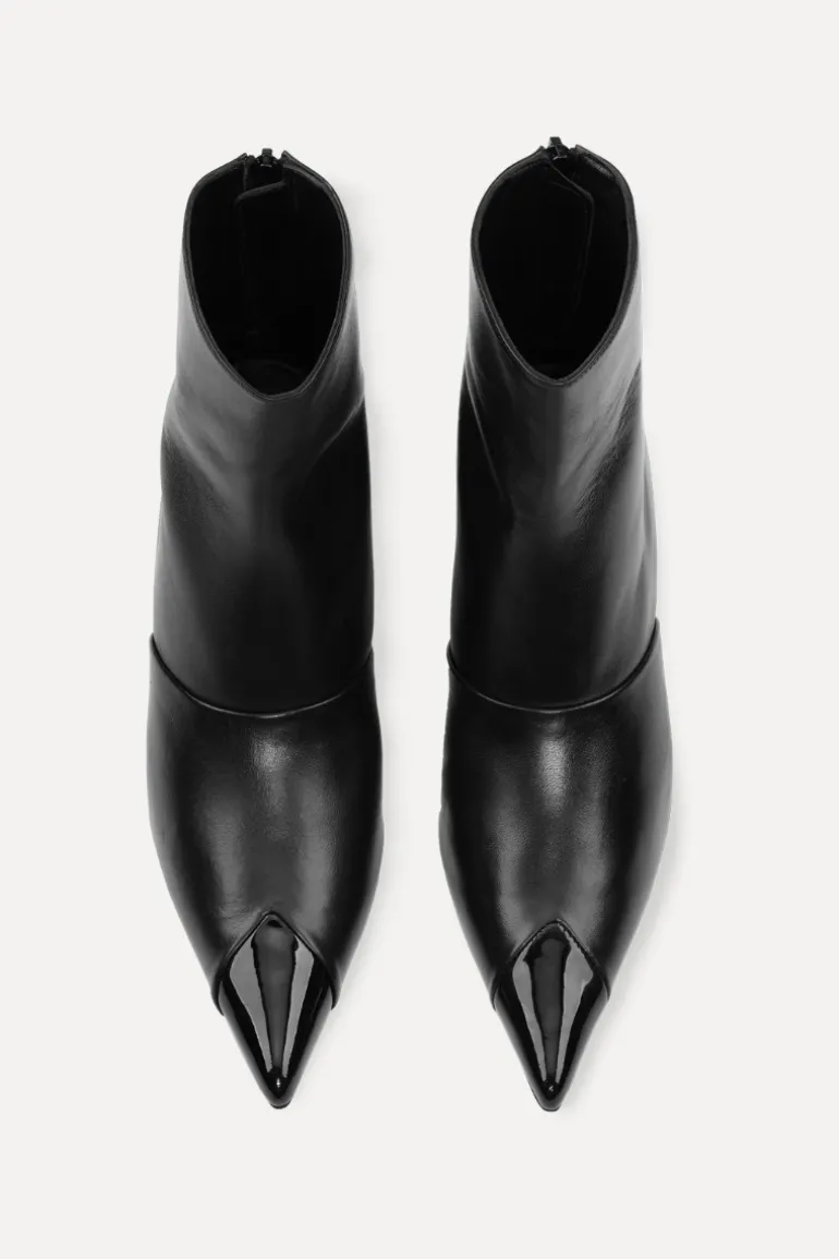 Pointed Leather Boot Black